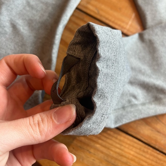 (335) NIKE DRI-FIT TOP - Picture 4 of 16